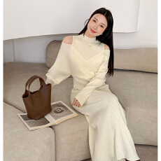 批发实拍理想欧尼气质收腰针织<b class='q'>连衣裙</b>女秋冬设计感<b class='q'>露肩</b>假两件长裙