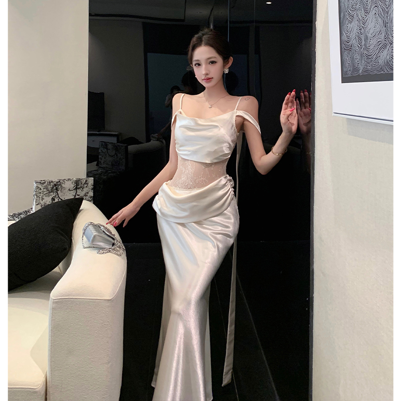 실사 흔들다 칼라 레이스 조각 슬립 드레스 펌프 Pleat 디자인 슬림해 보이는 새틴 롱 스커트 섹시함 예복 드레스