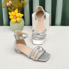 批发2025<b class='q'>夏</b>季新款女童凉鞋罗马沙滩童鞋货号