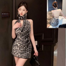 批发实拍<b class='q'>欧美</b>风豹纹亮片荡领挂脖裙短款辣妹炸街性感夜店小礼服<b class='q'>连衣裙</b>