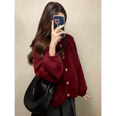 批发时尚2025冬季新款时尚休闲慵懒风显瘦气质宽松巨好看酒红色外套女