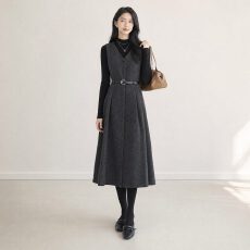 批发2026简约V领毛呢背心连衣裙女2026<b class='q'>冬</b>季新款优雅收腰叠穿无袖A字裙