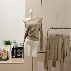 批发Sam Seoi大樊 荡领可斜肩长袖烫钻<b class='q'>T</b><b class='q'>恤</b>女露肩时尚小衫显瘦气质上衣