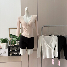 批发交叉领打底衫百搭<b class='q'>七分袖</b>多色