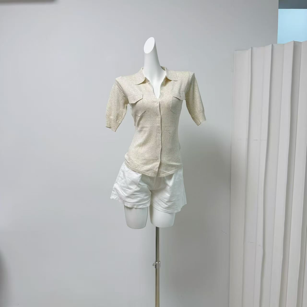 마침내 기다 려 개미 허리 아마 보다 작은 서울 저항 올린 사람 : 공 중간 소매 니트