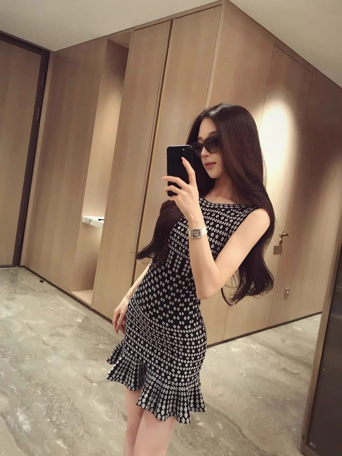 블랙 퍼스 깨진 란 프랑스식 레트로 타이트 스커트 품격 인어 꼬리 치마 도트 무늬 고급 센스 명문 여성 니트 자카드 드레스