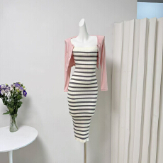 批发WBB【香草千层派】溜搭没理由时尚套装显瘦针织性感修身长袖<b class='q'>条纹</b>