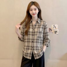 批发美拉德长袖复古韩版宽松<b class='q'>百搭</b>秋装上衣格子<b class='q'>外套</b>格子衬衫女春秋款