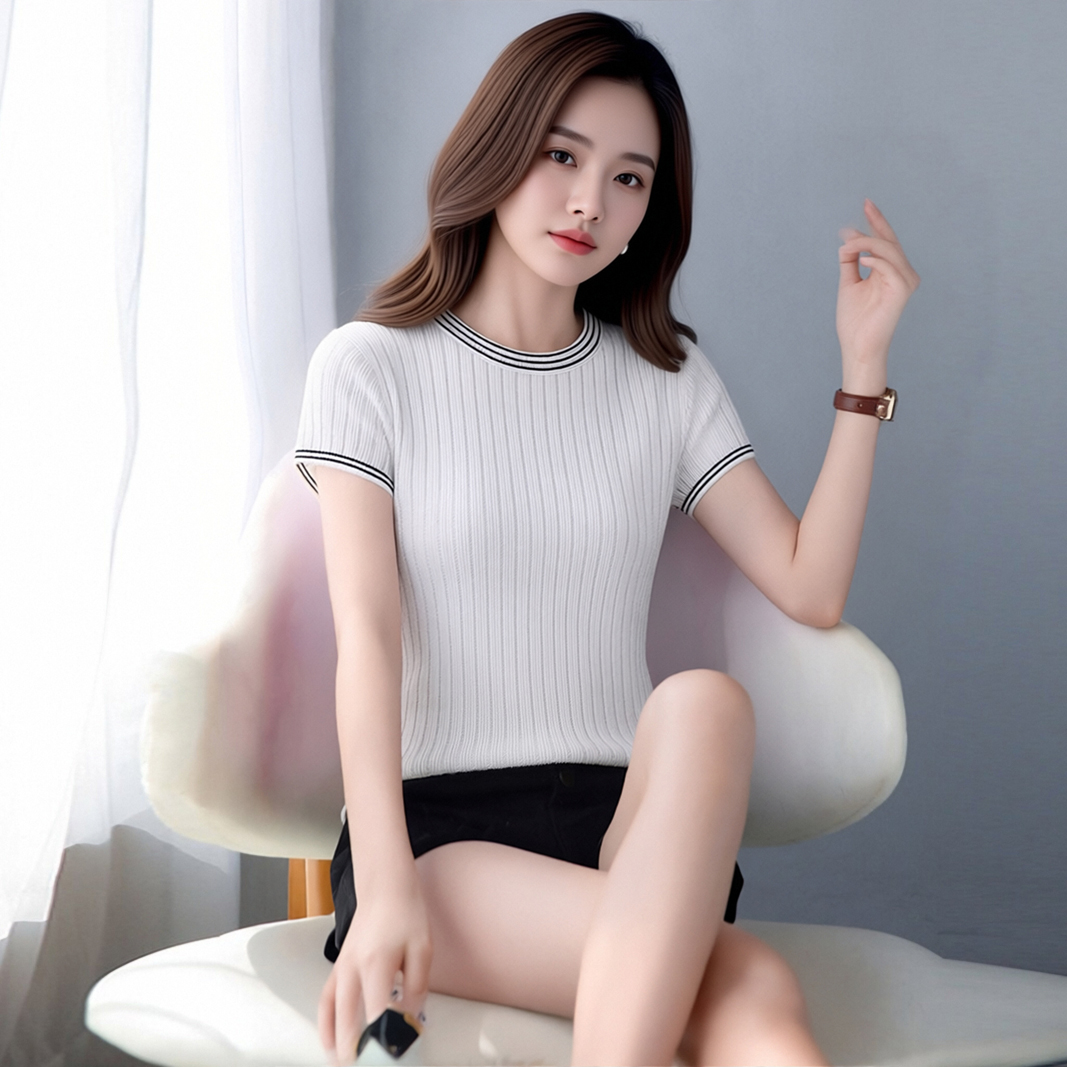 2026 여름 새로운 디자인 센스 배색 슬림해 보이는 반팔 티셔츠 여성 부드러운 찹쌀 느긋한 바람 니트 스웨터