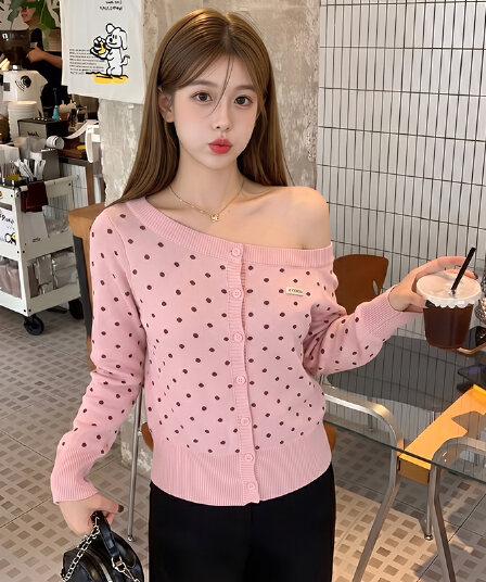 실사 레트로 도트 무늬 비스듬한 어깨 니트 오픈 가디건 여성 몸매 가꾸기 스웨터 캐주얼 핫걸 다용도 재킷