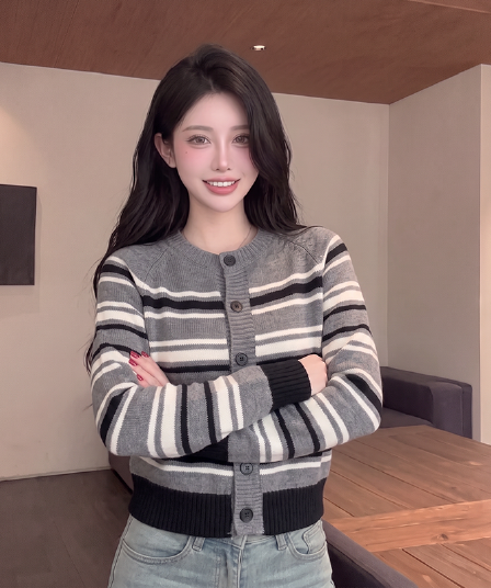 실사 아름다움 라드. 배색 스트라이프 니트 오픈 가디건 외부 가져 가라. 여성 가을 겨울 한 부서 스웨터