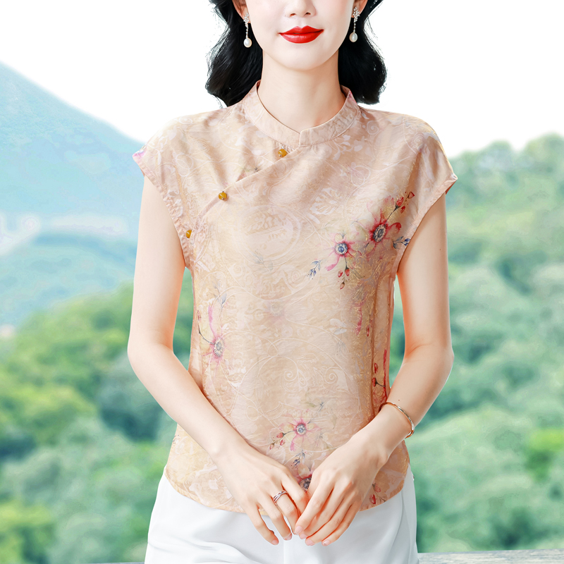 실사 2026 새로운 디자인 센스 새로운 중식 스탠드 칼라 외국 가스 영 엄마 여름 드레스 슬림해 보이는 주간 실크 고유 한 작은 셔츠
