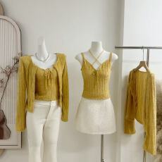 批发OYFF凡凡【糯叽叽】水貂绒喇叭袖排扣针织开衫女系带吊带<b class='q'>背心</b><b class='q'>套</b>装