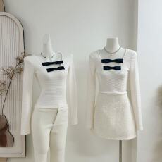 批发OYFF凡凡【糯叽叽】水貂绒喇叭袖排扣针织开衫女系带吊带<b class='q'>背心</b><b class='q'>套</b>装