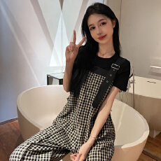 批发学生时尚套装2026港味韩版减龄格子连体裤小个子<b class='q'>背带裤</b>休闲七分裤