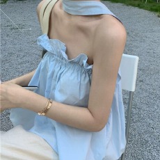 批发度假风法式露锁骨chic一字肩挂脖上衣女<b class='q'>夏</b>高级感露肩网红无袖T恤