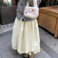 批发小众蓬蓬裙2026春秋季新款伞裙女高腰显瘦中长款百搭云朵半身裙女