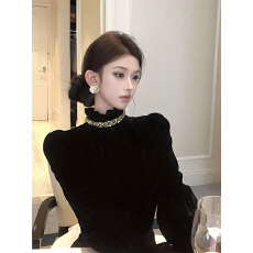 批发黑色半高领木耳边长袖丝绒<b class='q'>衬衫</b>女秋冬欧货时尚收腰修身内搭上衣