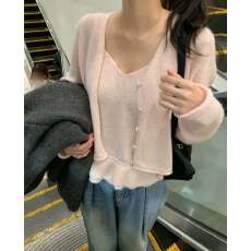 批发海马毛<b class='q'>开衫</b>+吊带套装