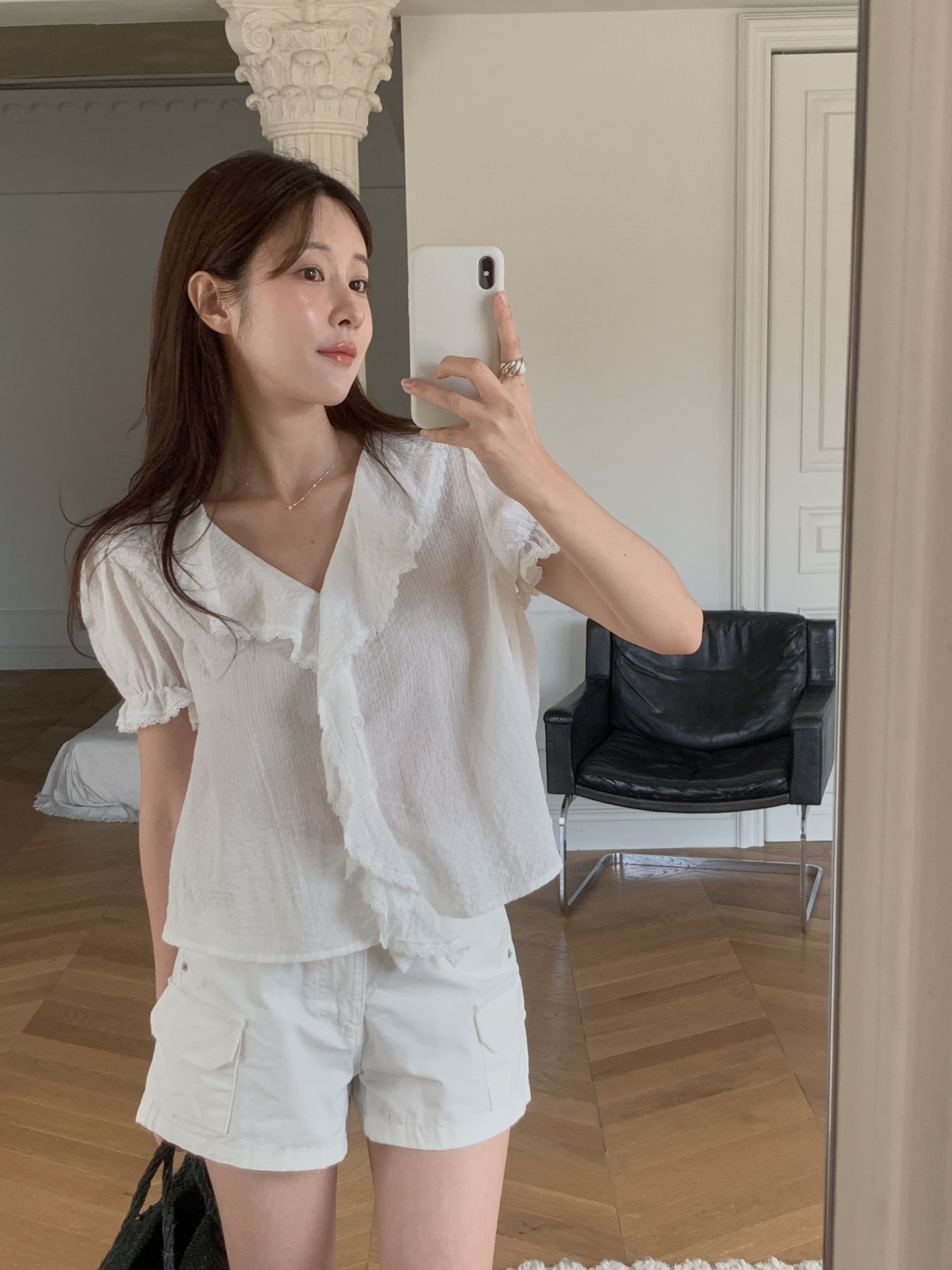 한 부서 폴로 칼라 프릴 싱글 줄 버튼 맨위