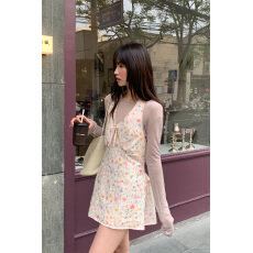批发减龄度假挂脖印花连衣裙