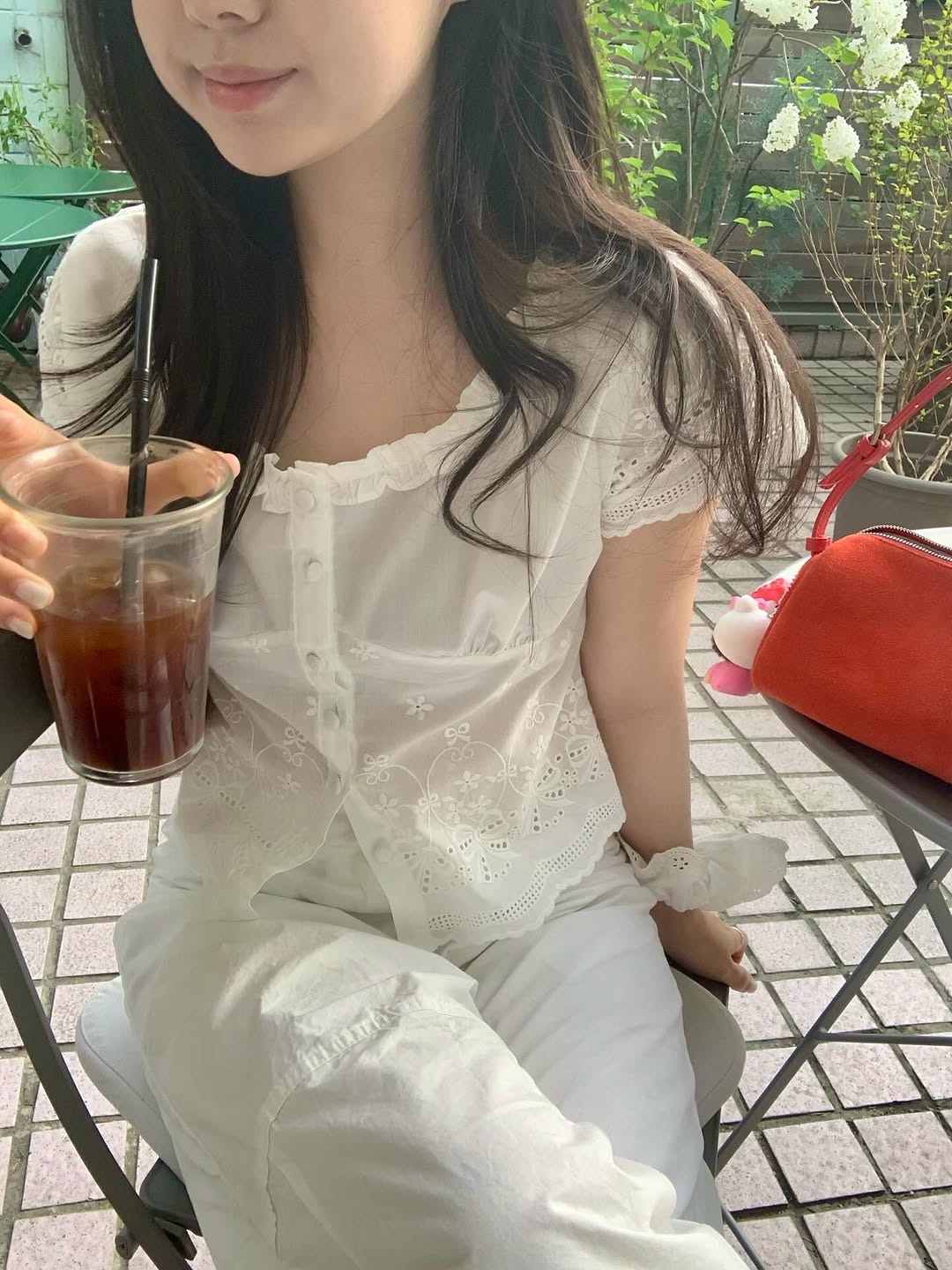 달콤함 나비 매듭 자수 물결무늬 옆으로 눕다. 진자 싱글 줄 버튼 맨위