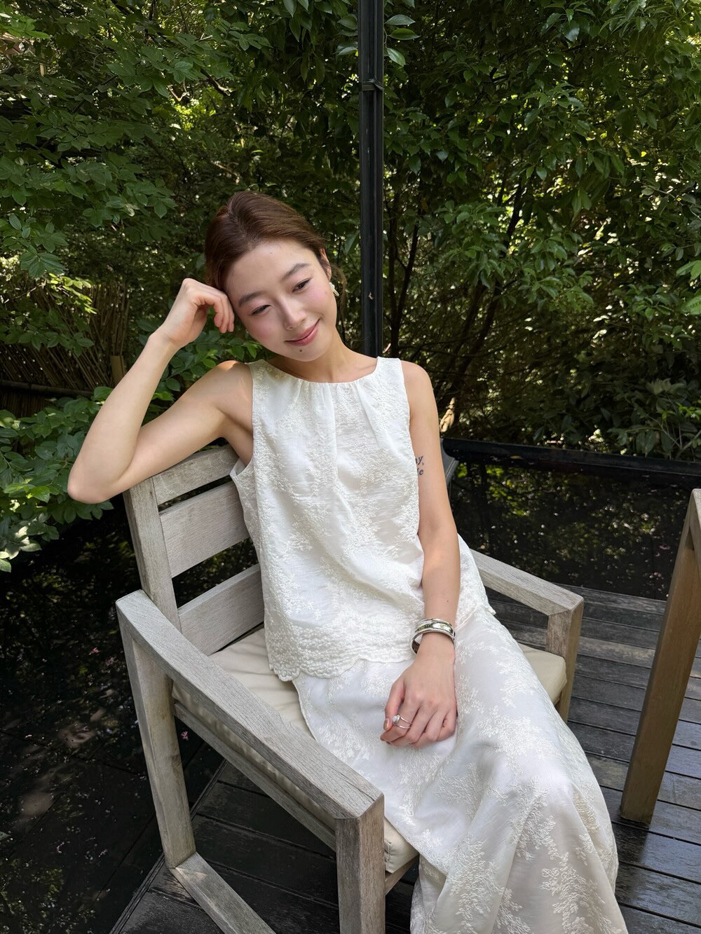 한 부서 절묘한 센스 자수 물결무늬 측면 조끼 반신 치마 세트