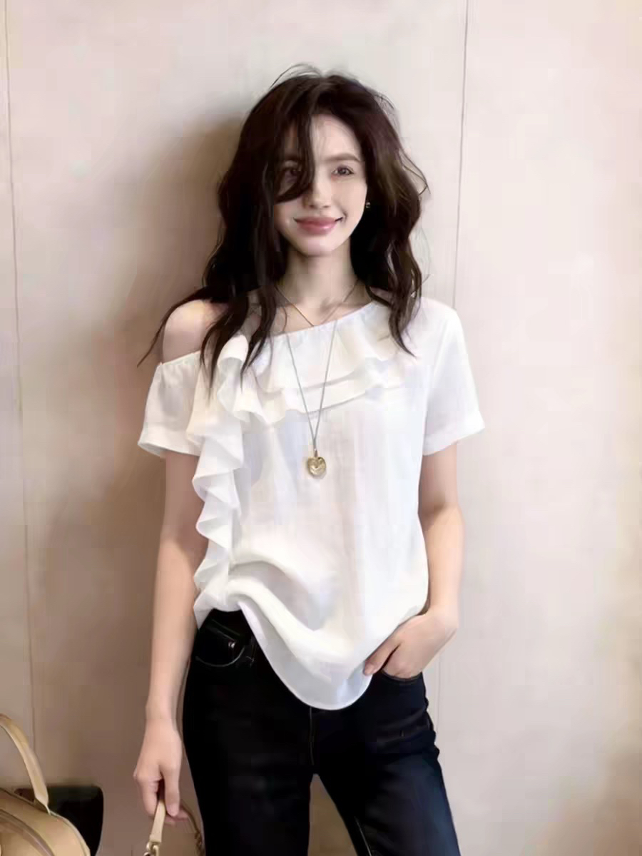 외국 가스 연령 감소 프랑스식 비스듬한 어깨 프릴 맨위 여성 화이트 슬림해 보이는 표지 배 슈퍼 잘 생긴 패션 2026 년 새로운