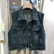 批发韩版显瘦减龄牛仔马甲女士2026早秋新款宽松<b class='q'>百搭</b>无袖短款外套背心