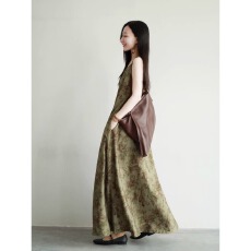 批发2026年夏季文艺复古印花耐看显白吊带<b class='q'>连衣裙</b>