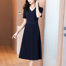 批发藏青色<b class='q'>百褶</b>短袖连衣裙女2026夏季新款气质高级感收腰显瘦中长裙