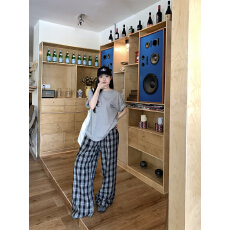 批发实拍实价~慵懒风松弛感百搭云朵印花短袖T恤上衣+宽松格子阔腿裤