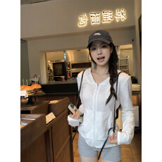 批发实拍实价~春夏韩系慵懒简约百搭薄款白色修身外套连帽短<b class='q'>卫衣</b>