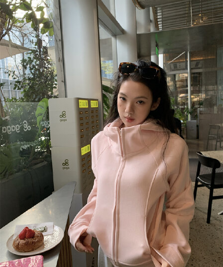 실사 정가 아메리칸 느긋한 쇼트 스타일 후드 티 스웨터 몸매 가꾸기 슬림해 보이는 긴팔 지퍼 재킷