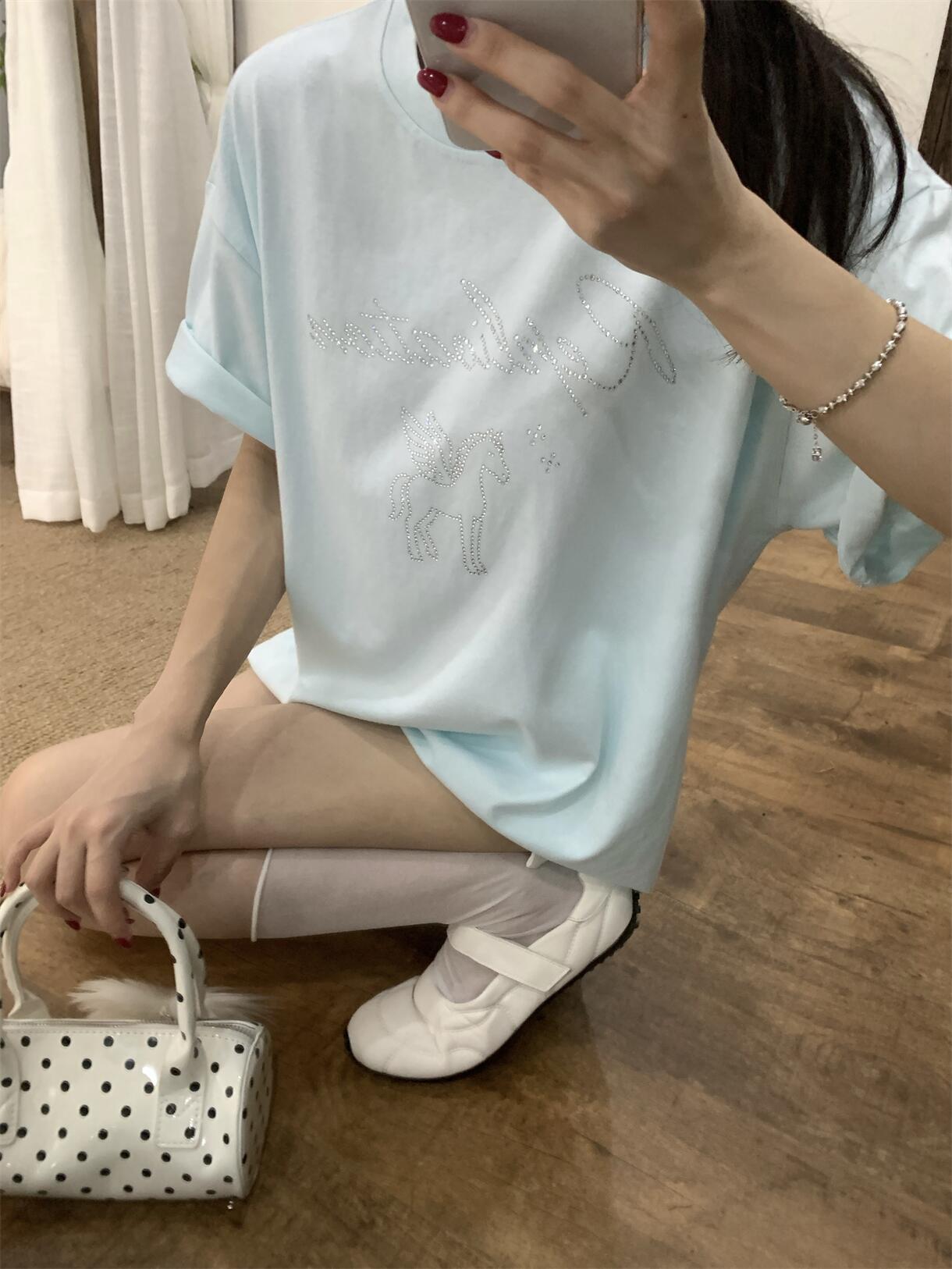 실사 정가 여름 파란색 핫픽스 작은 말 알파벳 반팔 티셔츠