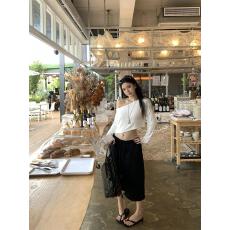 批发实拍实价~松弛斜肩T恤不规则露肩长袖上衣+美式<b class='q'>七分裤</b>宽松中裤