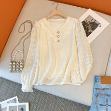 批发已出货2026春季新款V领蕾丝衫拼接长袖衬衫独特别致通勤内搭上衣