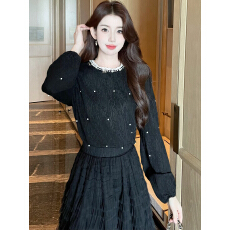 批发已出货2025秋冬新款重工珍珠<b class='q'>淑女</b>气质蕾丝衫小香风长袖T百搭上衣