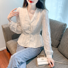 批发已出货2026春季新款蕾丝衫V领上衣短款卡腰雪纺衬衫时髦洋气小衫