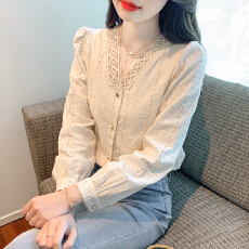 批发已出货2026秋季新款法式<b class='q'>蕾丝</b>花边V领<b class='q'>长袖</b>衬衫女气质刺绣小衫上衣