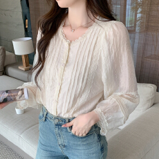 批发已出货2026春季新款天丝杏色法式复古重工蕾丝圆领衬衫女宽松上衣