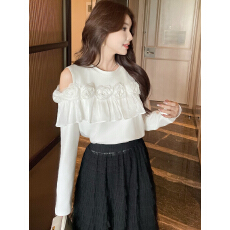 批发已出货2026春季新款荷叶边白色花朵钉珠长袖<b class='q'>t</b><b class='q'>恤</b>纯欲露肩通勤上衣