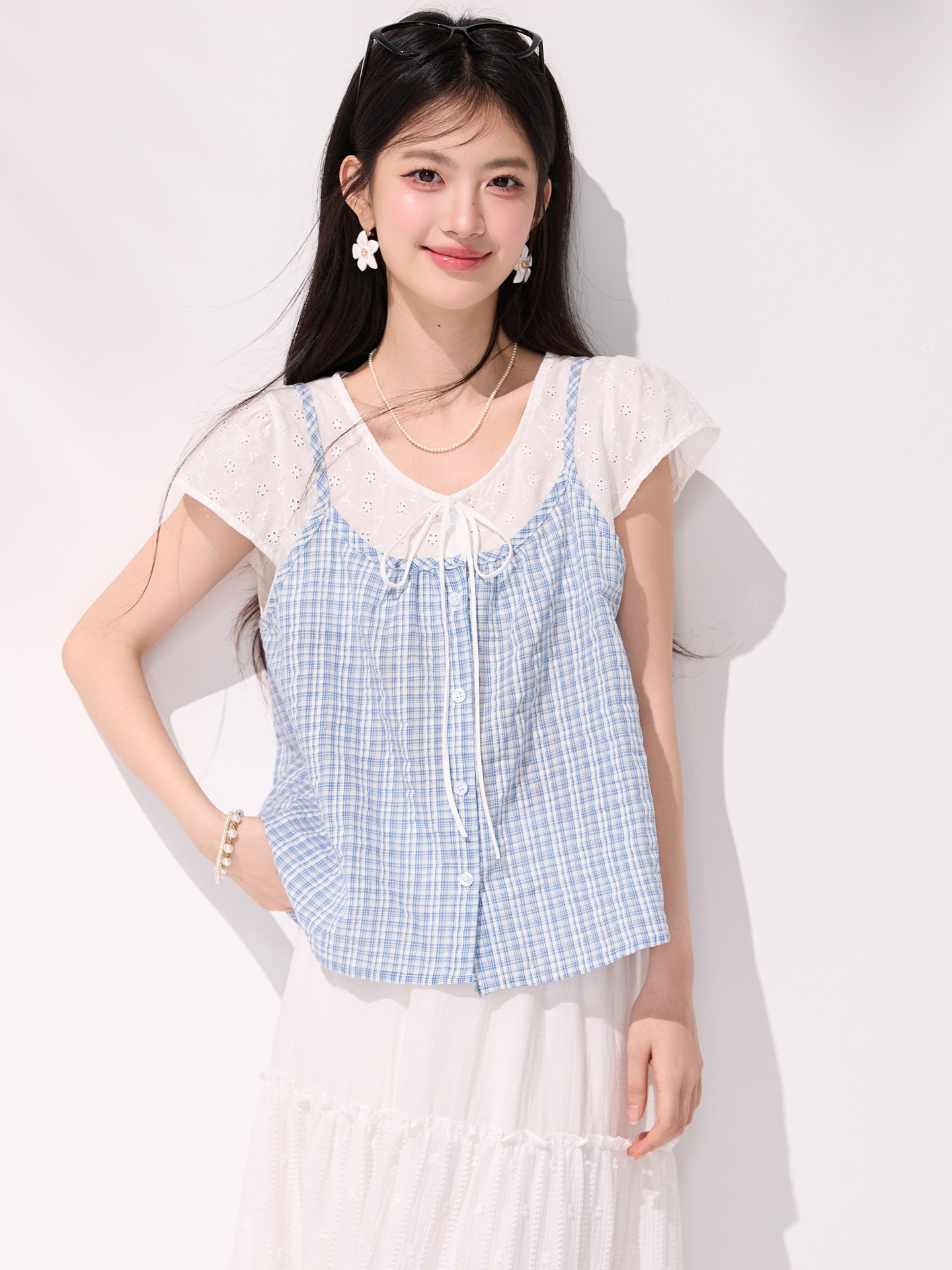 있음 선적 한 부서 블루 화이트 체크무늬 캐미솔 여름 레이스업 페이크 레이어드 패치워크 반팔 작은 키 맨위