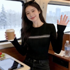 圆领针织衫女新款春秋内搭上衣学院风美拉德撞色修身条纹打底衫潮