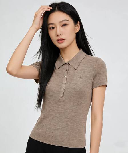2026 봄 여름 새로운 빛 요리 한 우아함 바람 POLO 칼라 니트 스웨터 여성용 짧은 소매 몸매 가꾸기 다용도 비즈니스 캐주얼 맨위