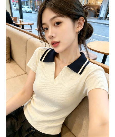 한 부서 POLO 칼라 배색 얼음 실크 반팔 니트 스웨터 여성 2026 여름 새로운 몸매 가꾸기 슬림해 보이는 외국 가스 짧은 맨위