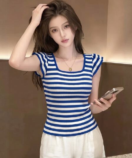 높음 물품 보존 추천 섹션 패션 디자인 센스 블루 화이트 스트라이프 광장 칼라 작은 날다 소매 티셔츠 니트 맨위 여성 여름