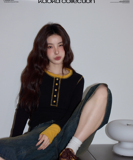 시끄러운 홈 디자인 센스 검정색 라운드 넥 인사이드 가져 가라. 티셔츠 여성 가을 겨울 품격 허리 수축 몸매 가꾸기 기본 셔츠 긴팔 맨위