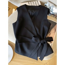 批发知性通勤好品质黑色V领马甲女2025<b class='q'>夏</b>季收腰显瘦优雅气质绑带上衣