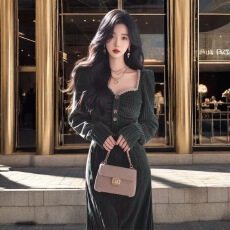 批发晶自留款法式复古绿色灯芯绒<b class='q'>连衣裙</b>漂亮独特富家千金穿搭御姐衣服